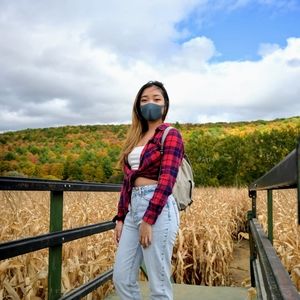 Meet your Posher, Sandra